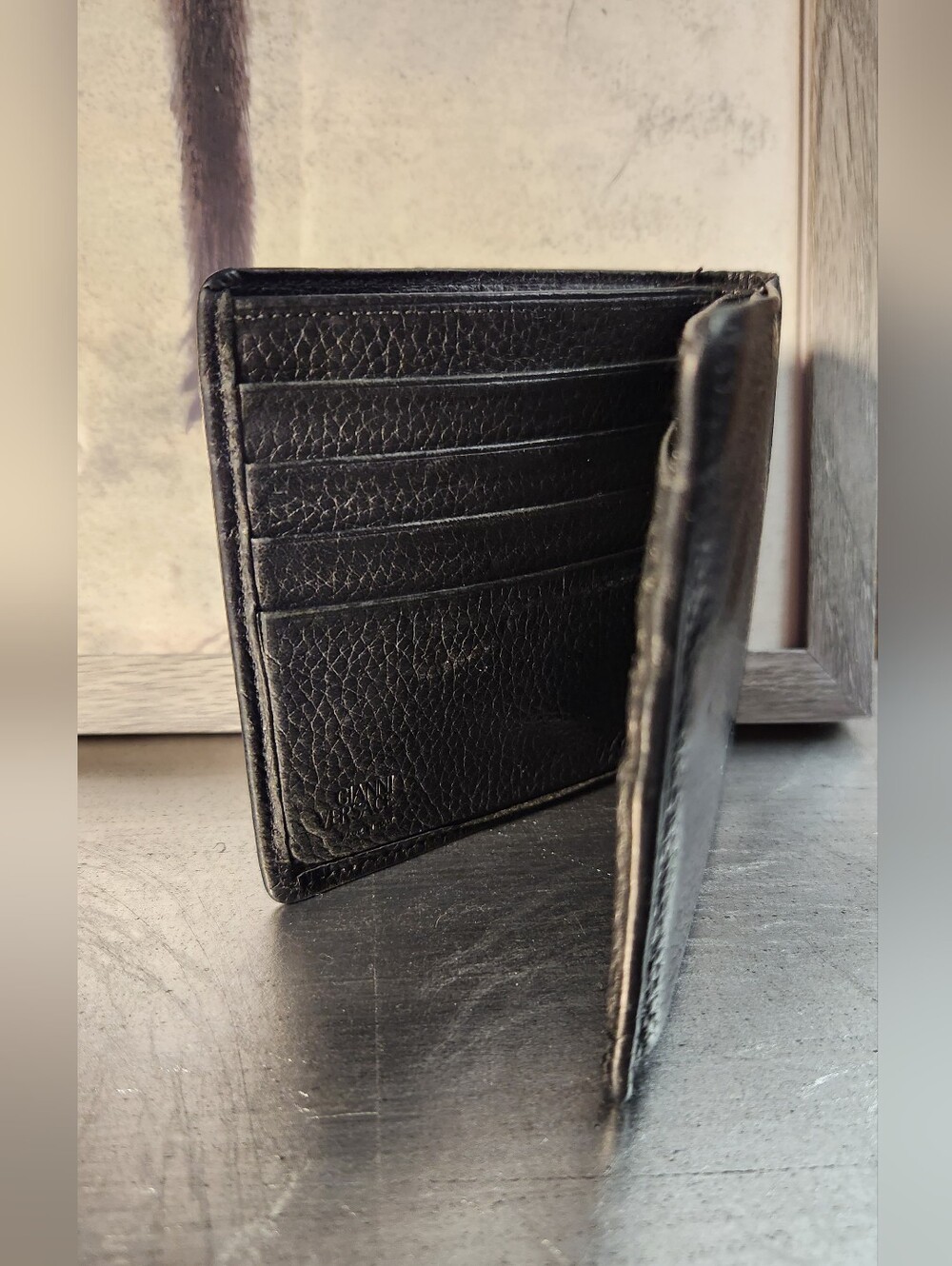 Versace Wallet With Silver Medusa Motif - Picture 16 of 16